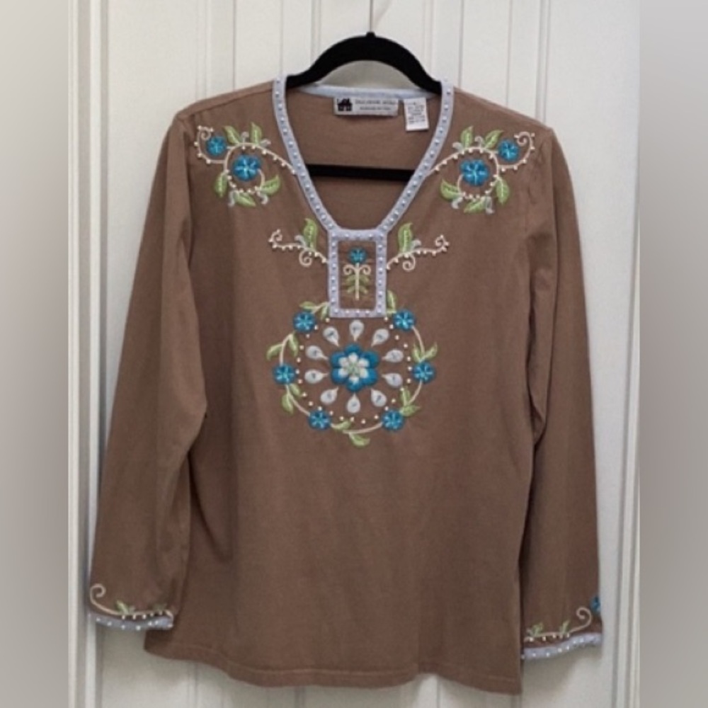 Storybook knits Embroidered Beaded top L Southwest Floral 100% cotton